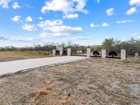 Tract 2 Us Highway 90 Alt Seguin TX 78155