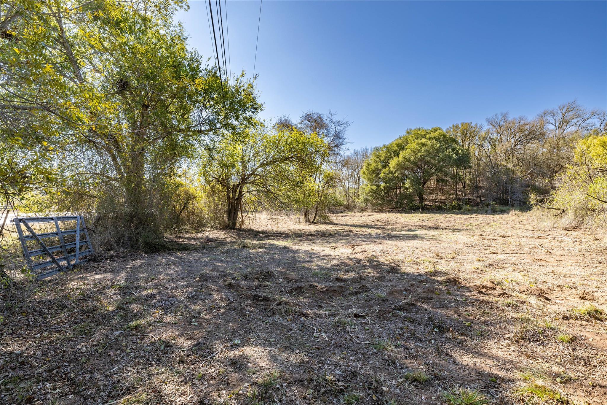 6635 S Us Highway 183 Lockhart TX 78644