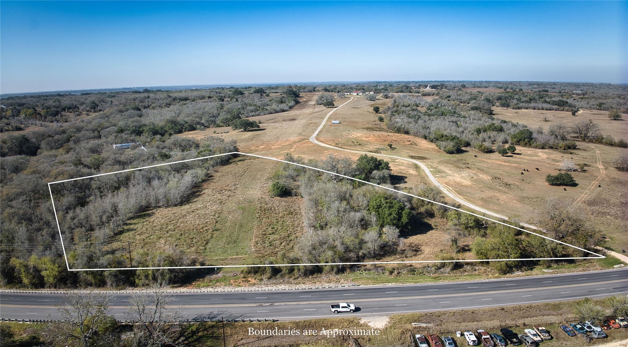 6635 S Us Highway 183 Lockhart TX 78644
