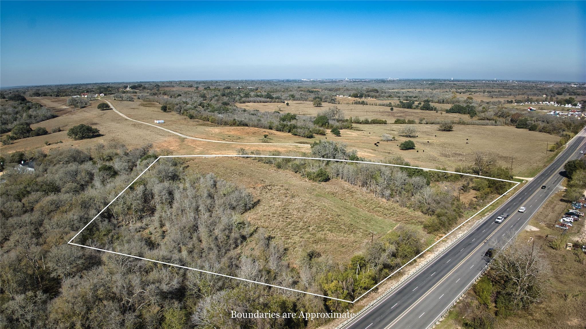 6635 S Us Highway 183 Lockhart TX 78644