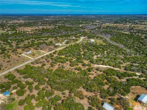 129 Lost Canyon Creek Bertram TX 78605