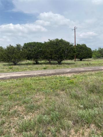 225 County Road 2227 Lampasas TX 76550