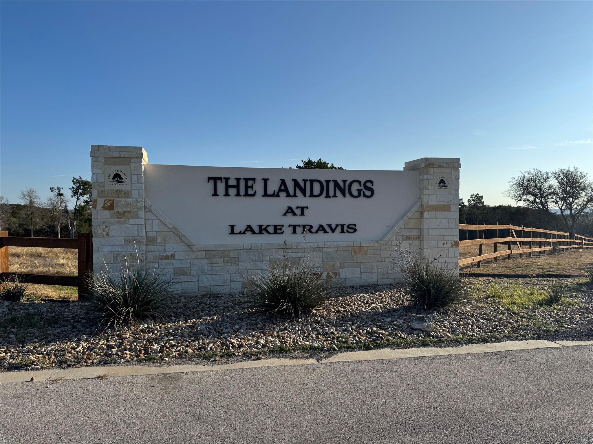41 Hawthorne Lane Spicewood TX 78669