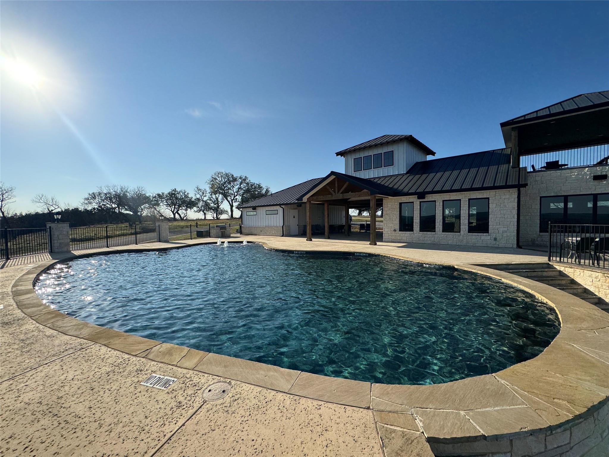 41 Hawthorne Lane Spicewood TX 78669