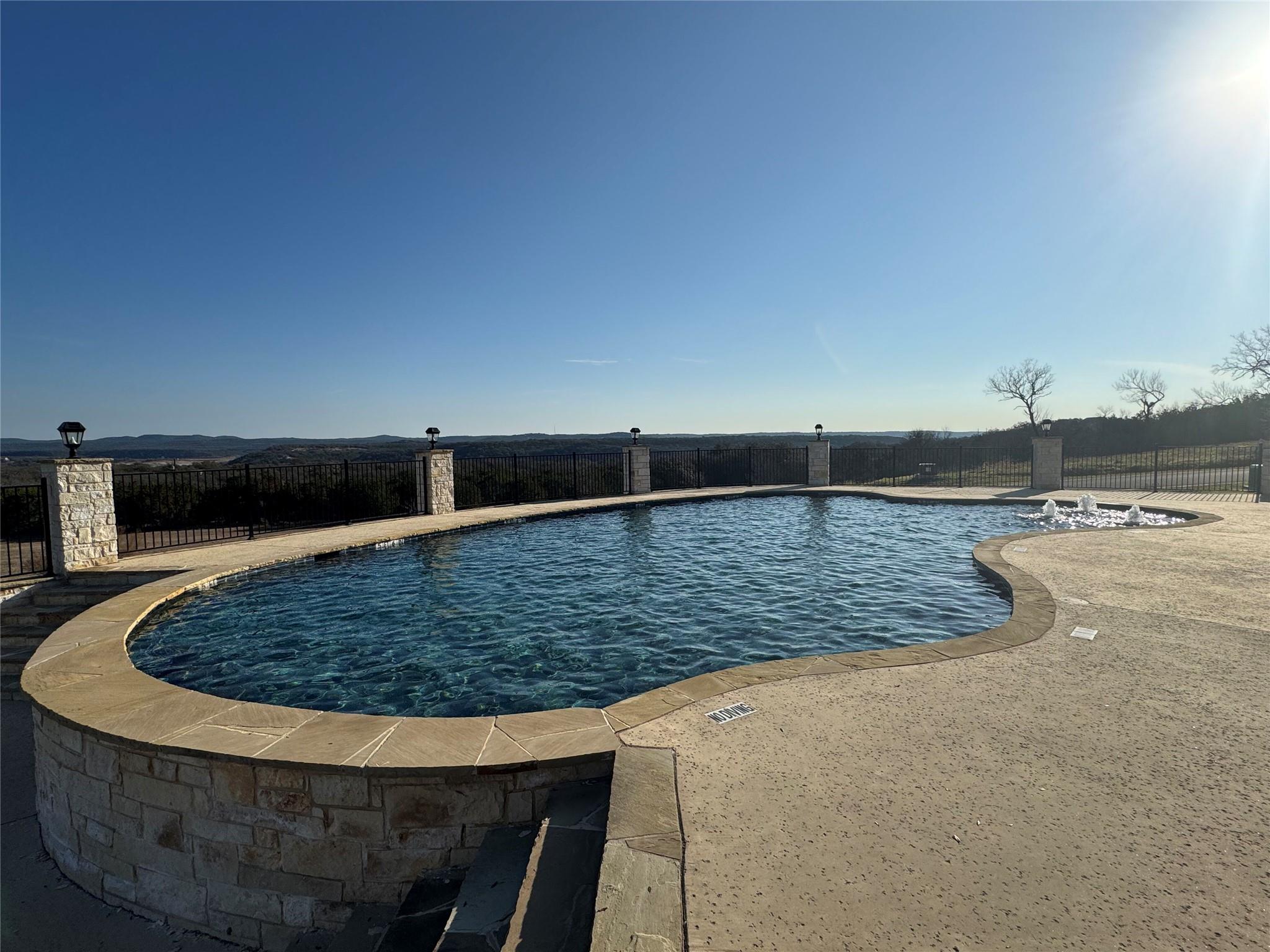 41 Hawthorne Lane Spicewood TX 78669