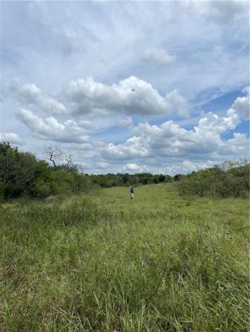 9025 Burklund Farms Road Del Valle TX 78617
