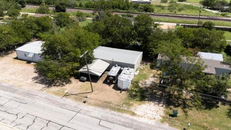 508 W Mesquite Avenue Rogers TX 76569