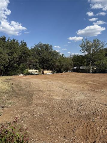 525 & 527 County Road 136a Road Kingsland TX 78639