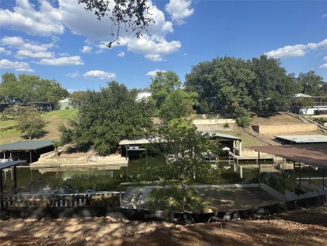 525 & 527 County Road 136a Road Kingsland TX 78639