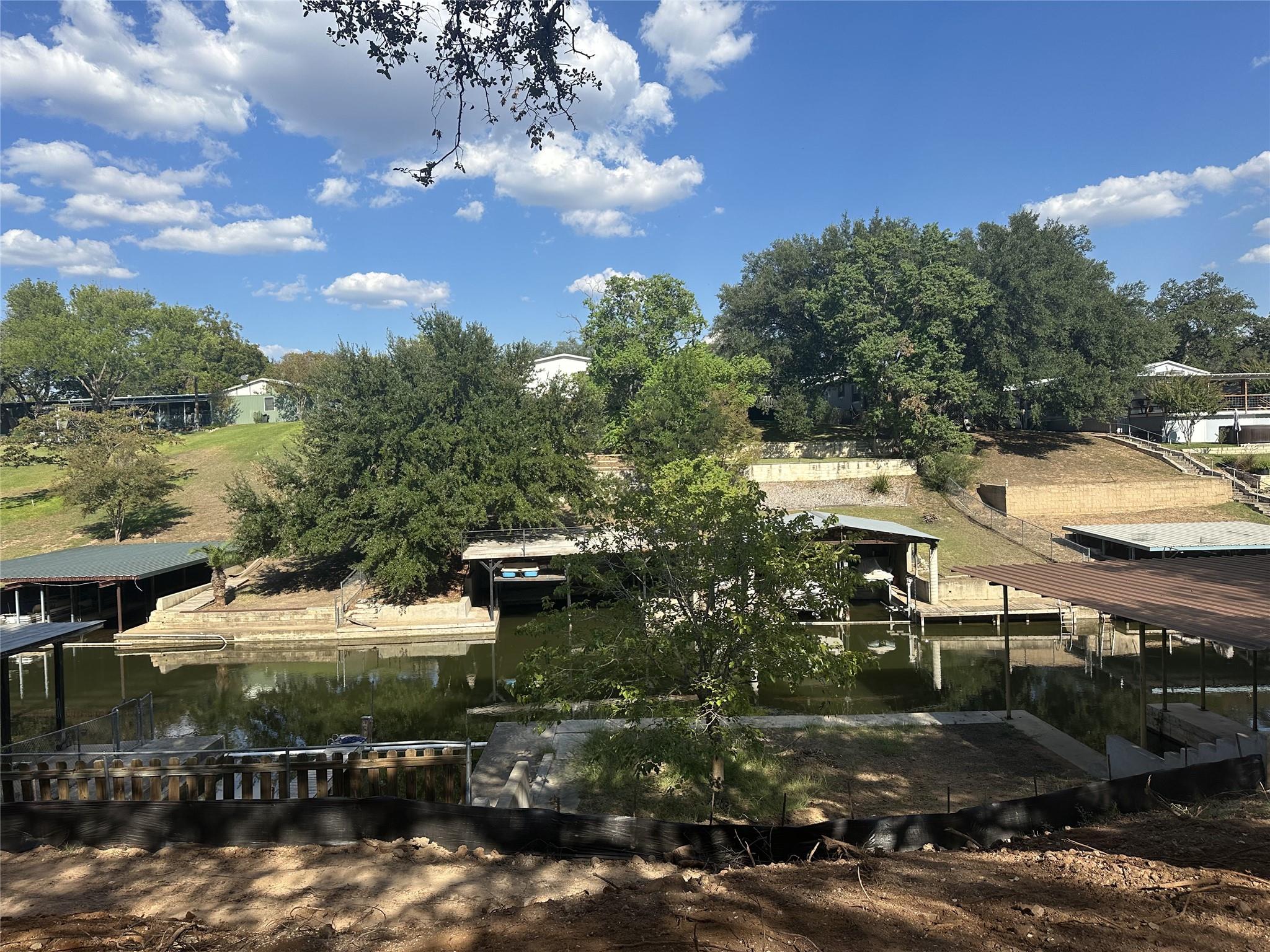 525 & 527 County Road 136a Road Kingsland TX 78639