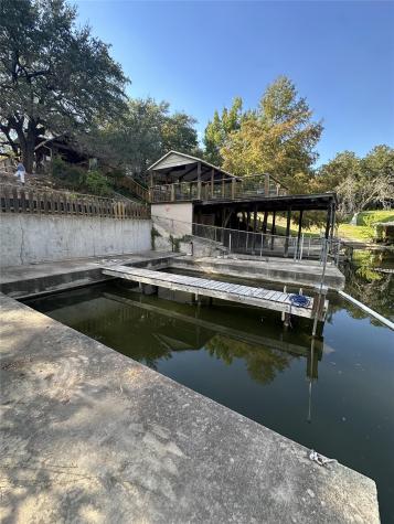 525 & 527 County Road 136a Road Kingsland TX 78639