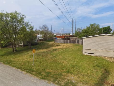 104 Royal Street Taylor TX 76574