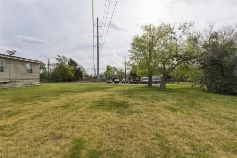104 Royal Street Taylor TX 76574