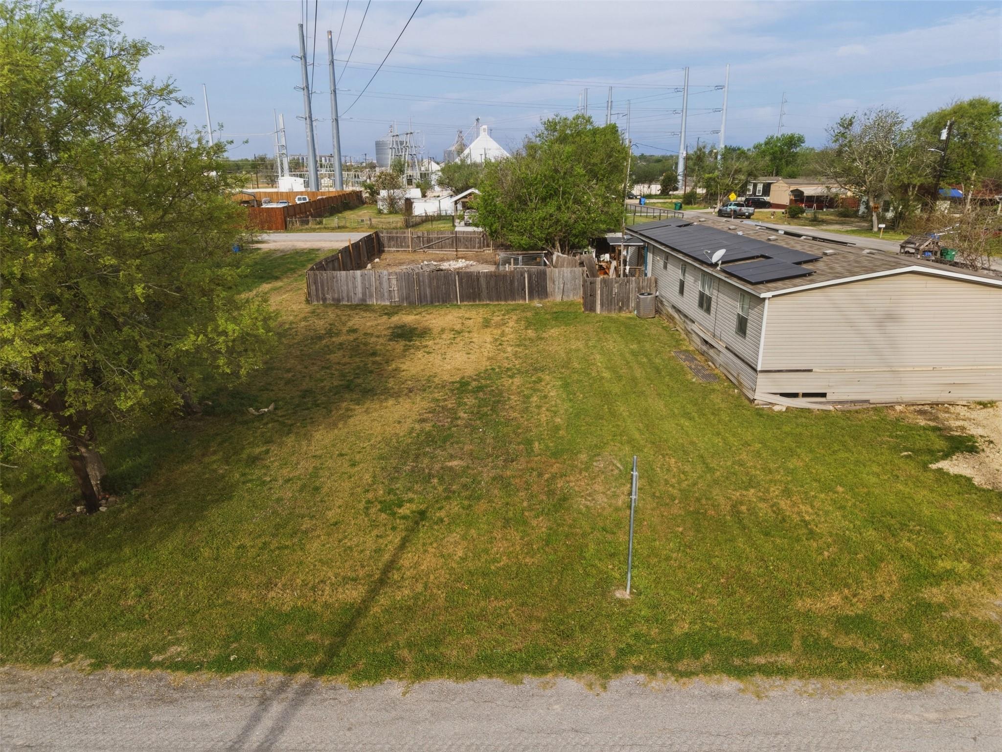 104 Royal Street Taylor TX 76574