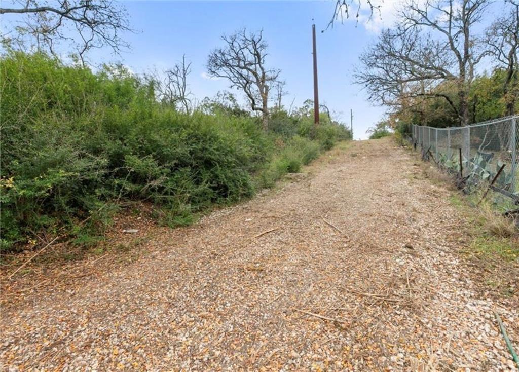 1106 Lott Avenue Austin TX 78721