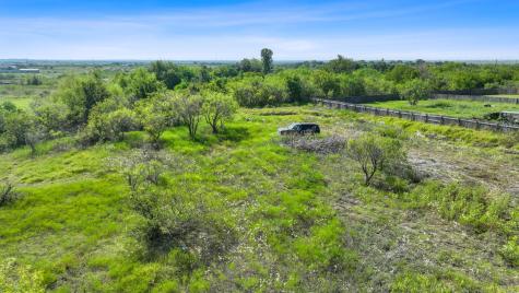 296 E Ridge Lane Niederwald TX 78640