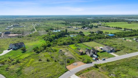 296 E Ridge Lane Niederwald TX 78640