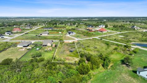 296 E Ridge Lane Niederwald TX 78640