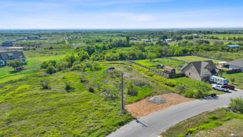 296 E Ridge Lane Niederwald TX 78640