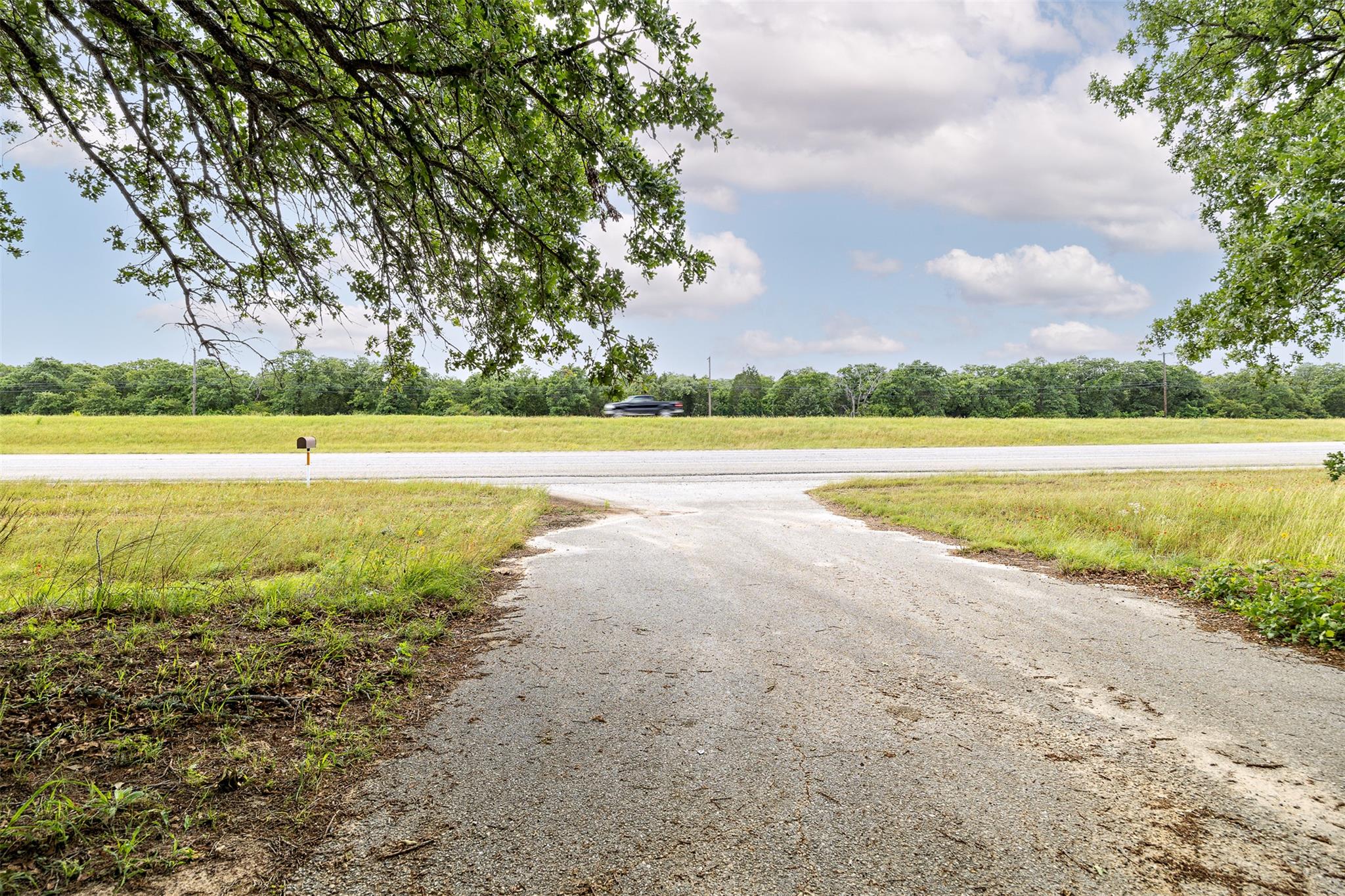 660 Us 290 Highway E Elgin TX 78621