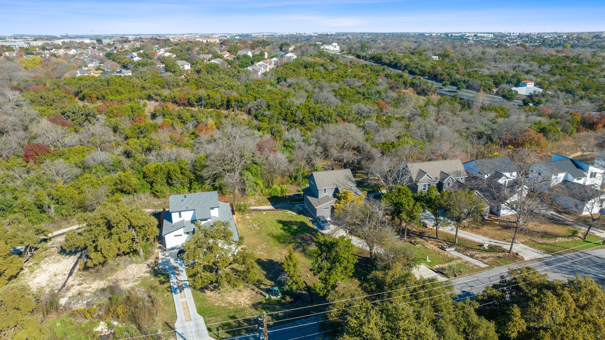 1316 E Applegate Drive Austin TX 78753