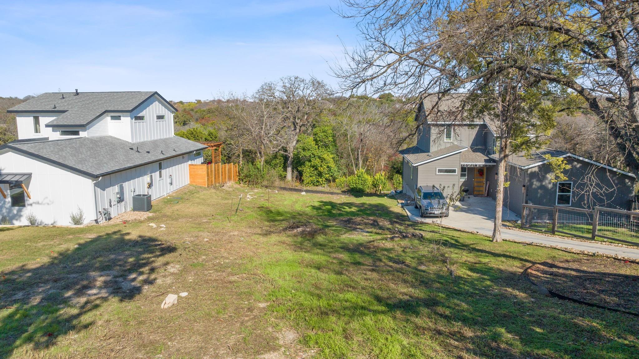 1316 E Applegate Drive Austin TX 78753