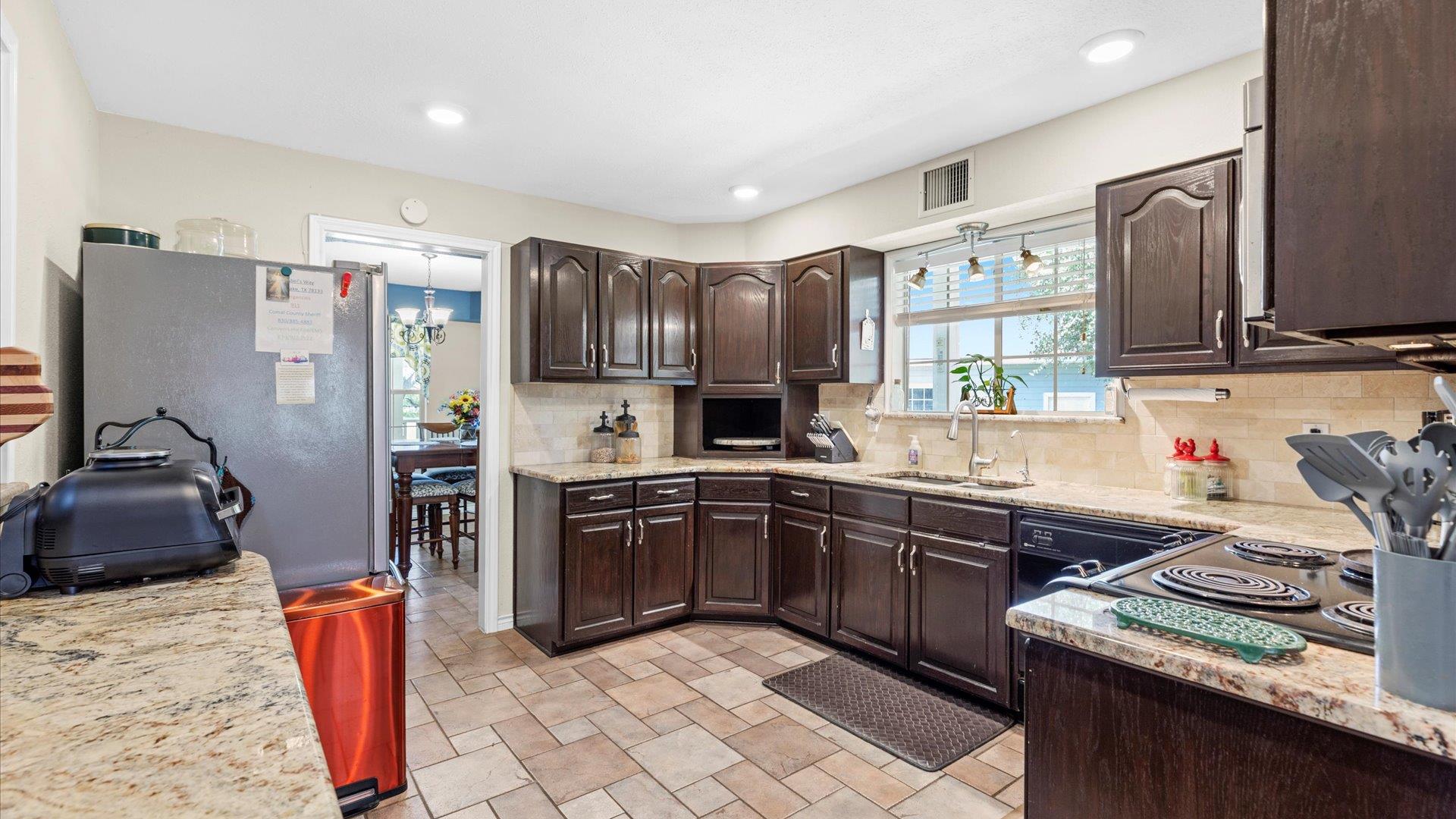 689 Abels Way Canyon Lake TX 78133