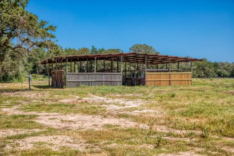 1922 County Road 324 Caldwell TX 77836