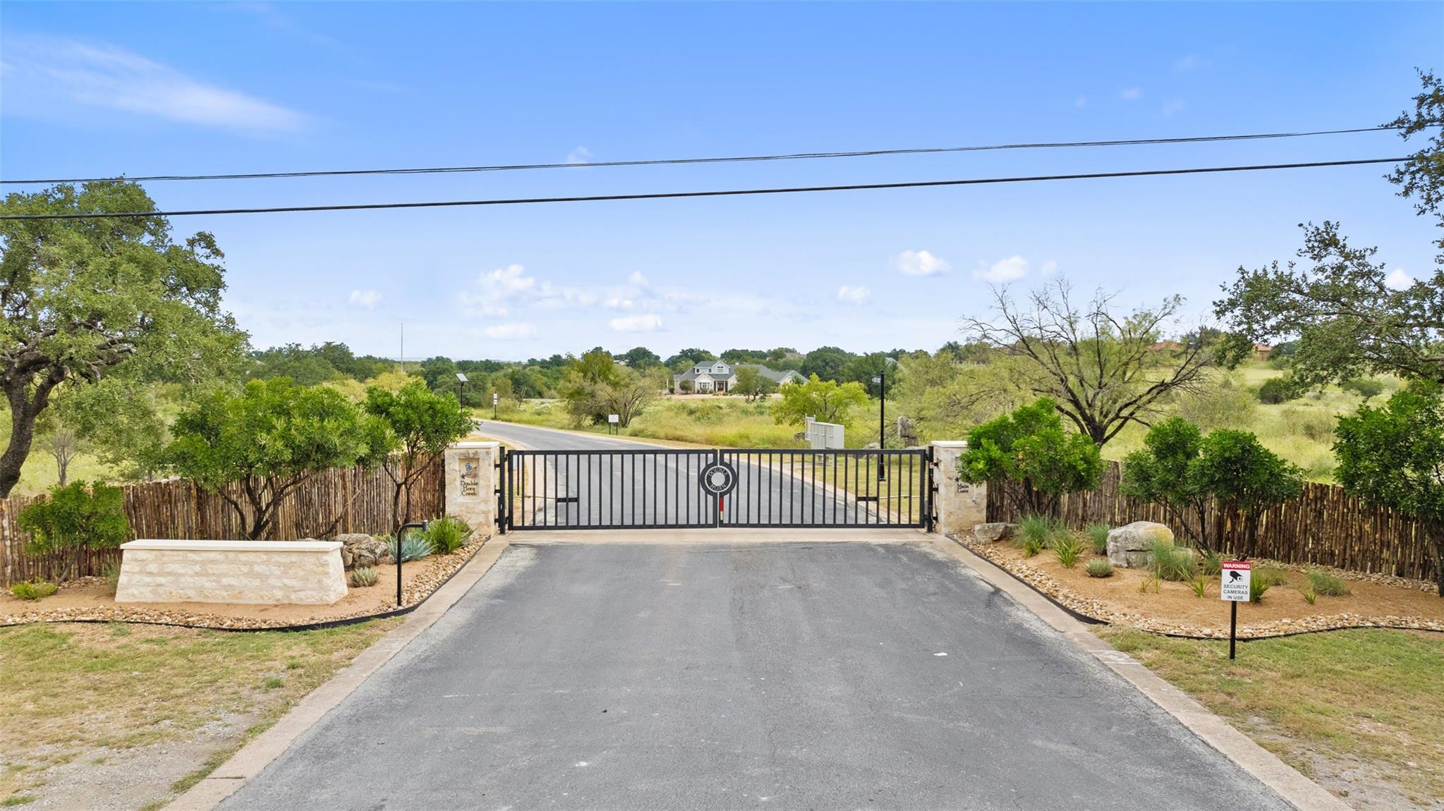 108 Cross Trail Spicewood TX 78669