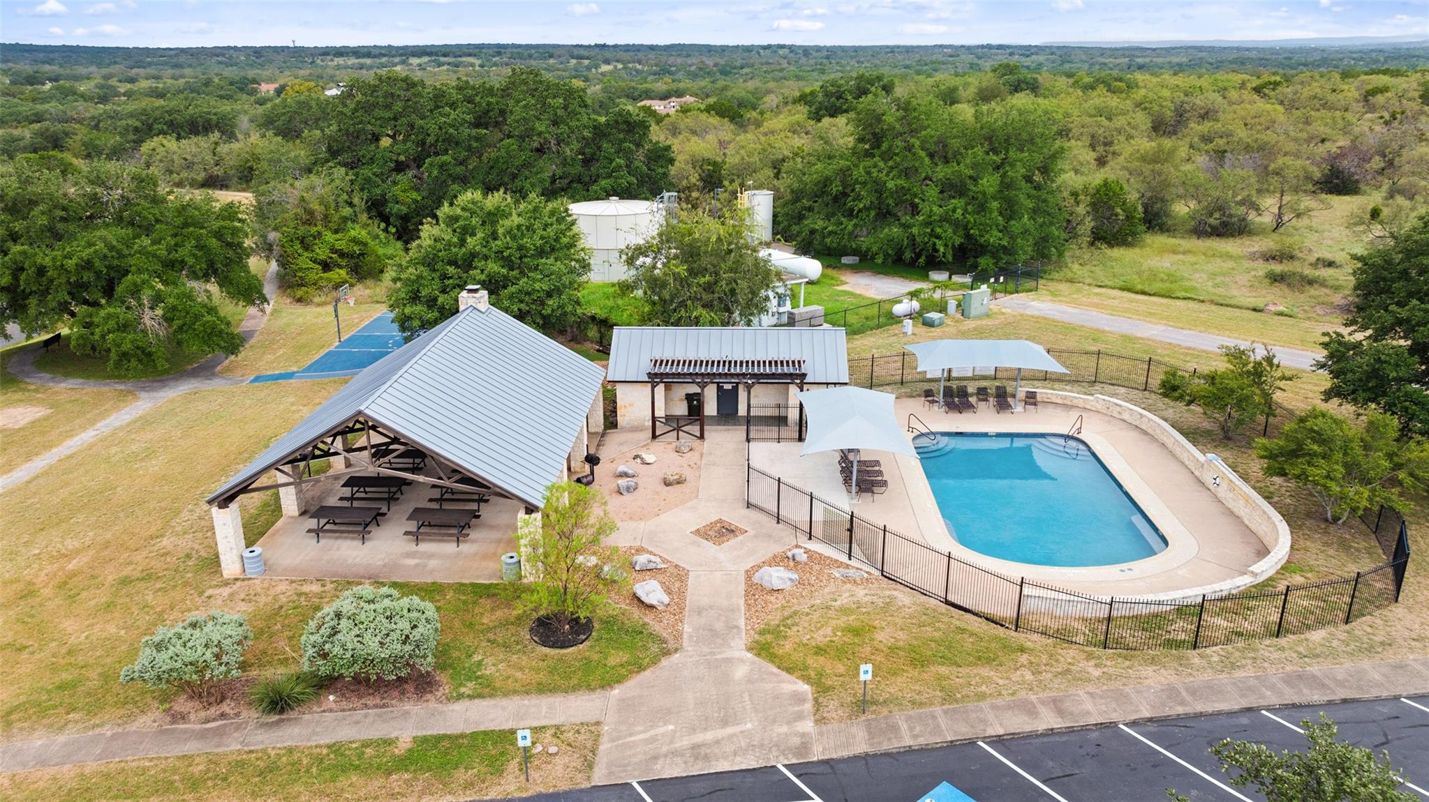 108 Cross Trail Spicewood TX 78669