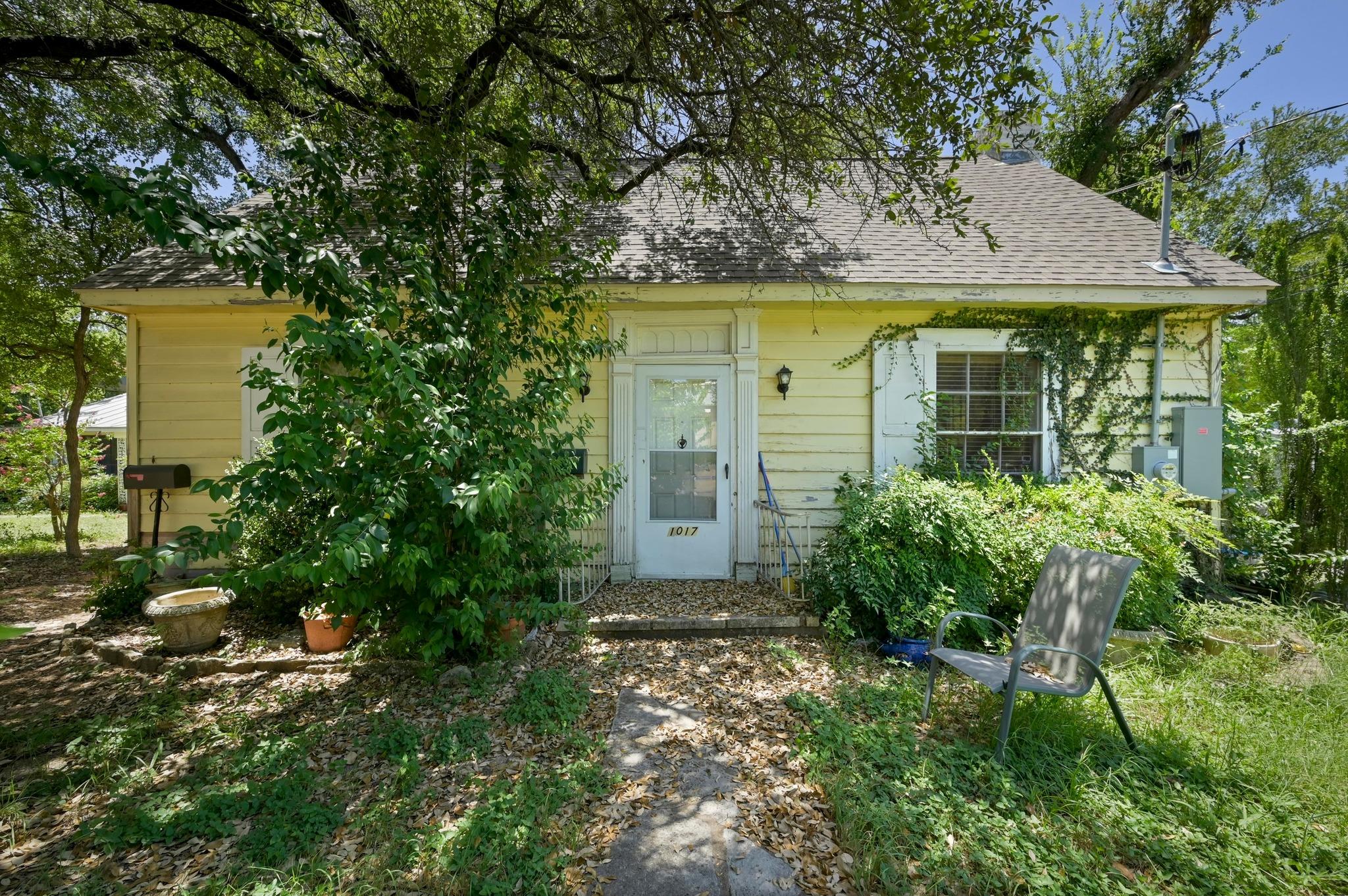 1017 W 31st Street Austin TX 78705
