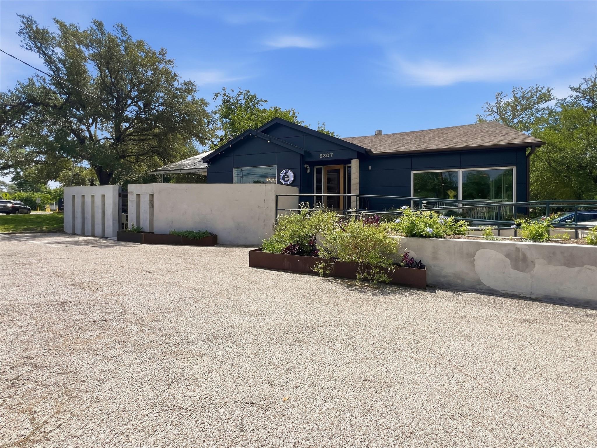 5214 Woodview Avenue Austin TX 78756