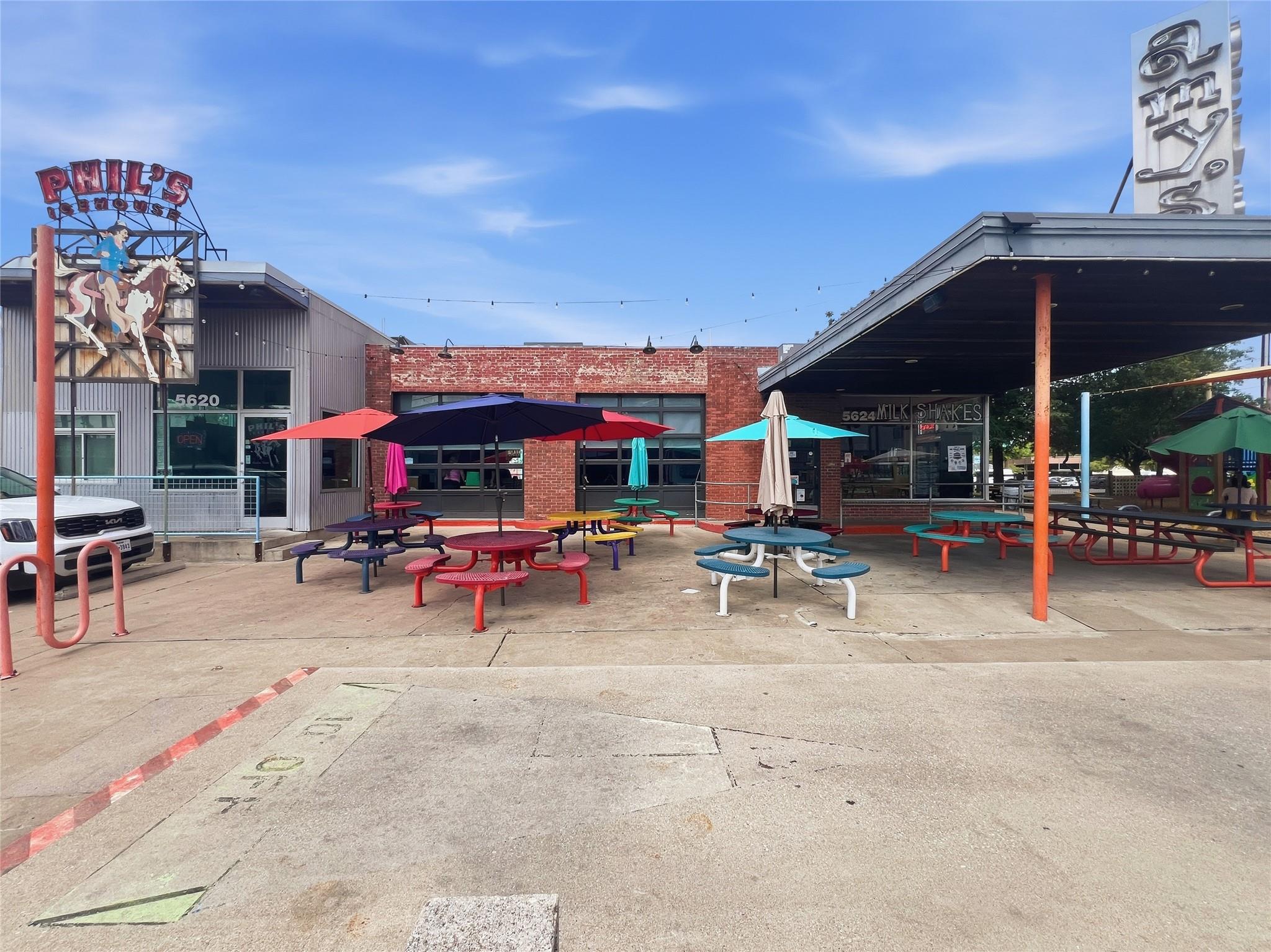 5214 Woodview Avenue Austin TX 78756