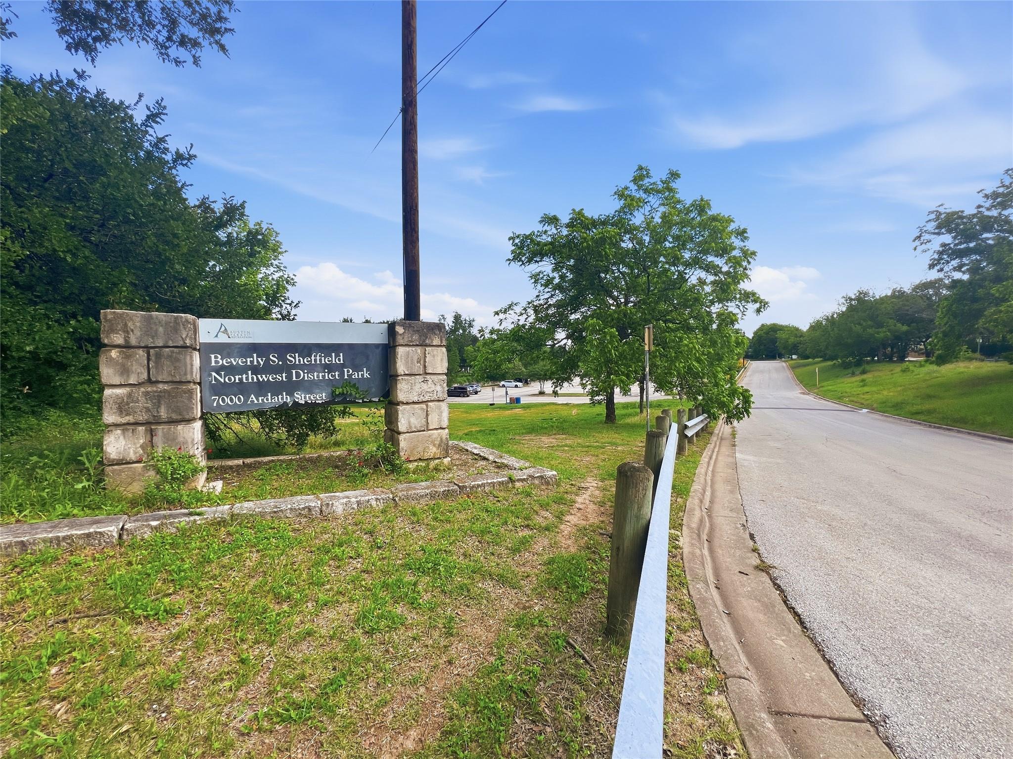 5214 Woodview Avenue Austin TX 78756