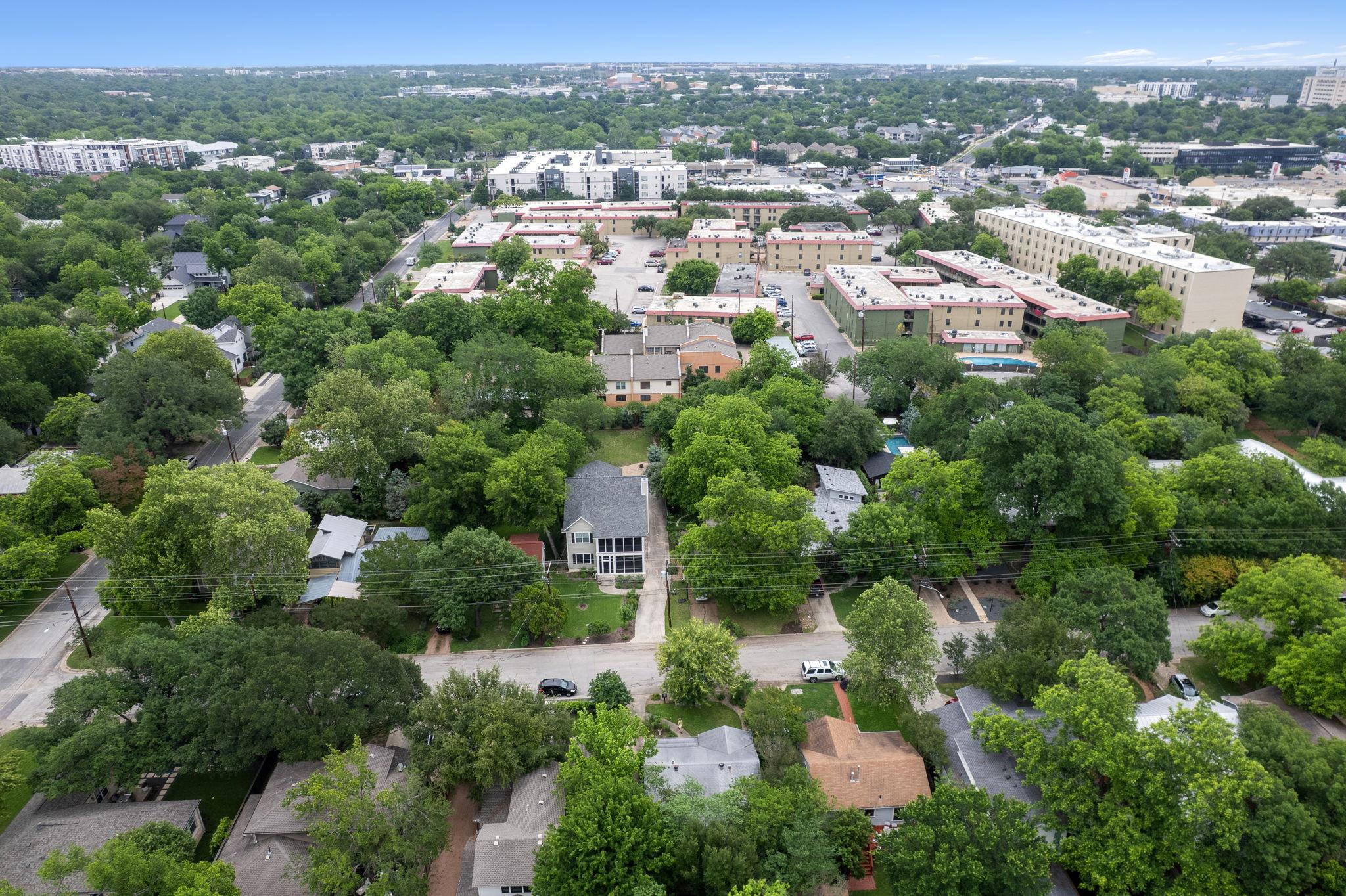 5214 Woodview Avenue Austin TX 78756