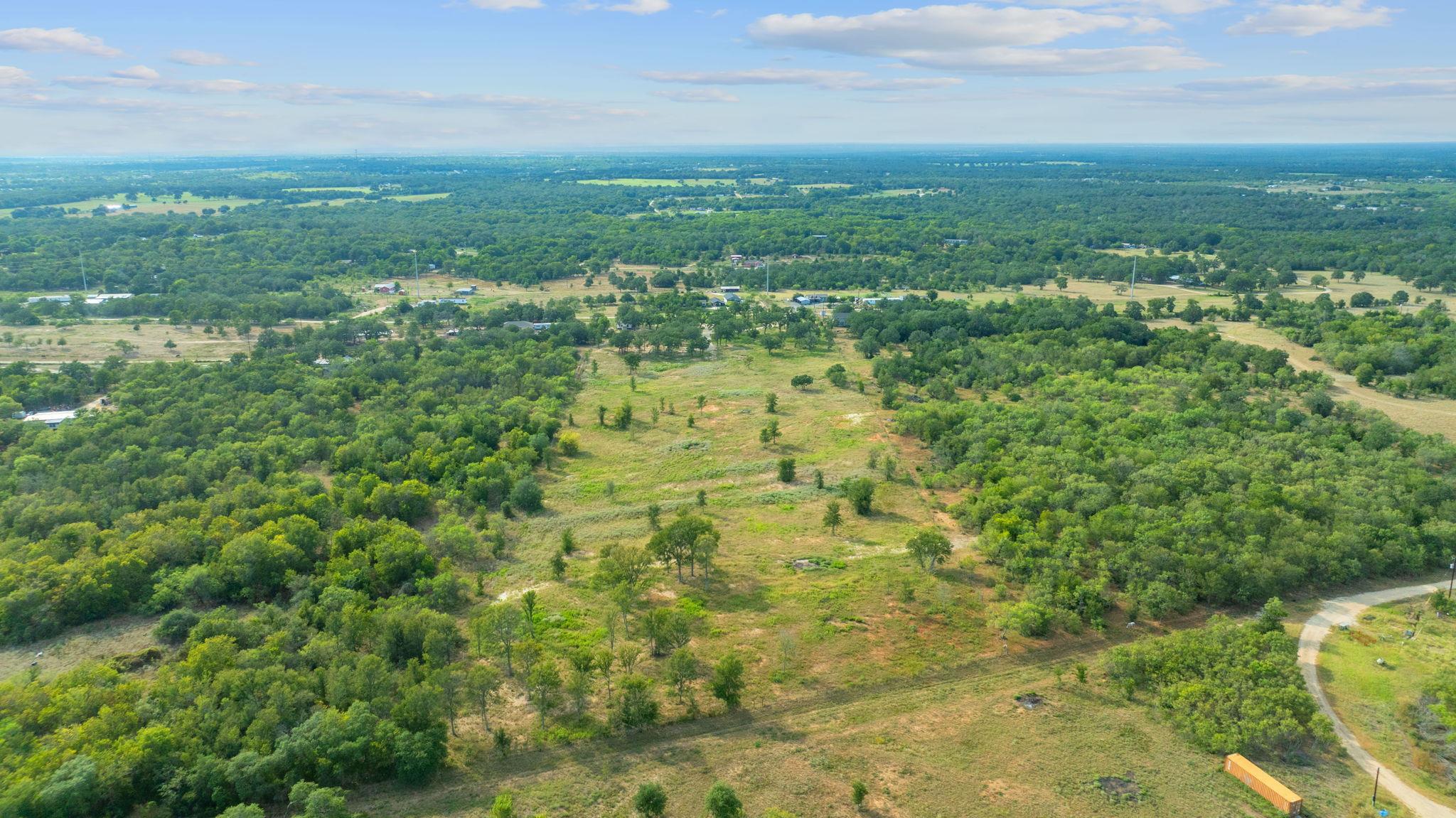 1385 Pettytown Road Dale TX 78616
