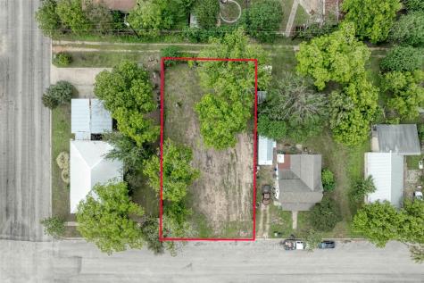 809 E Fannin Street Luling TX 78648