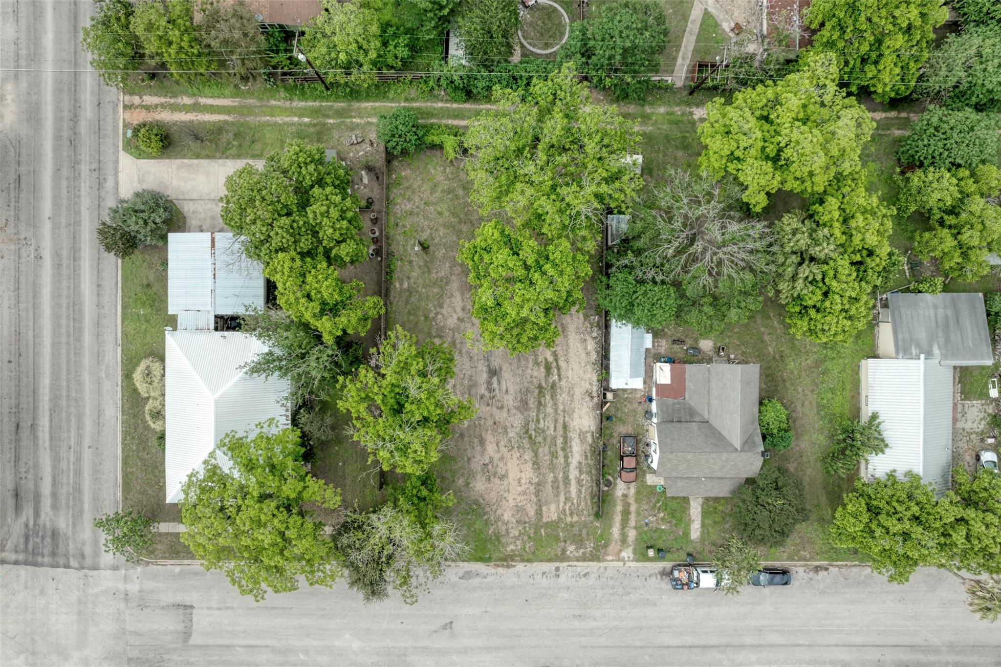 809 E Fannin Street Luling TX 78648