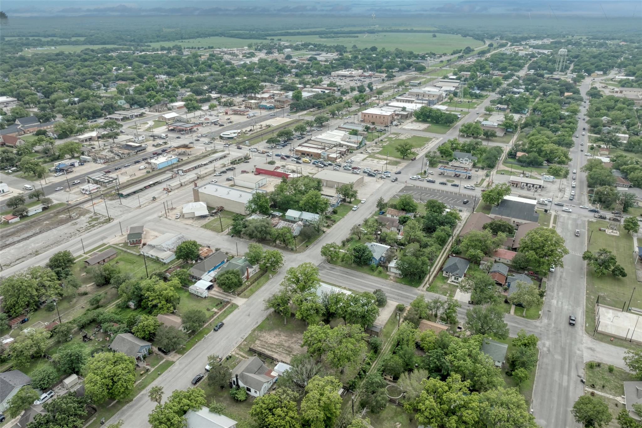 809 E Fannin Street Luling TX 78648