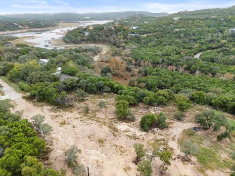 18211 Gregg Bluff Road Jonestown TX 78645
