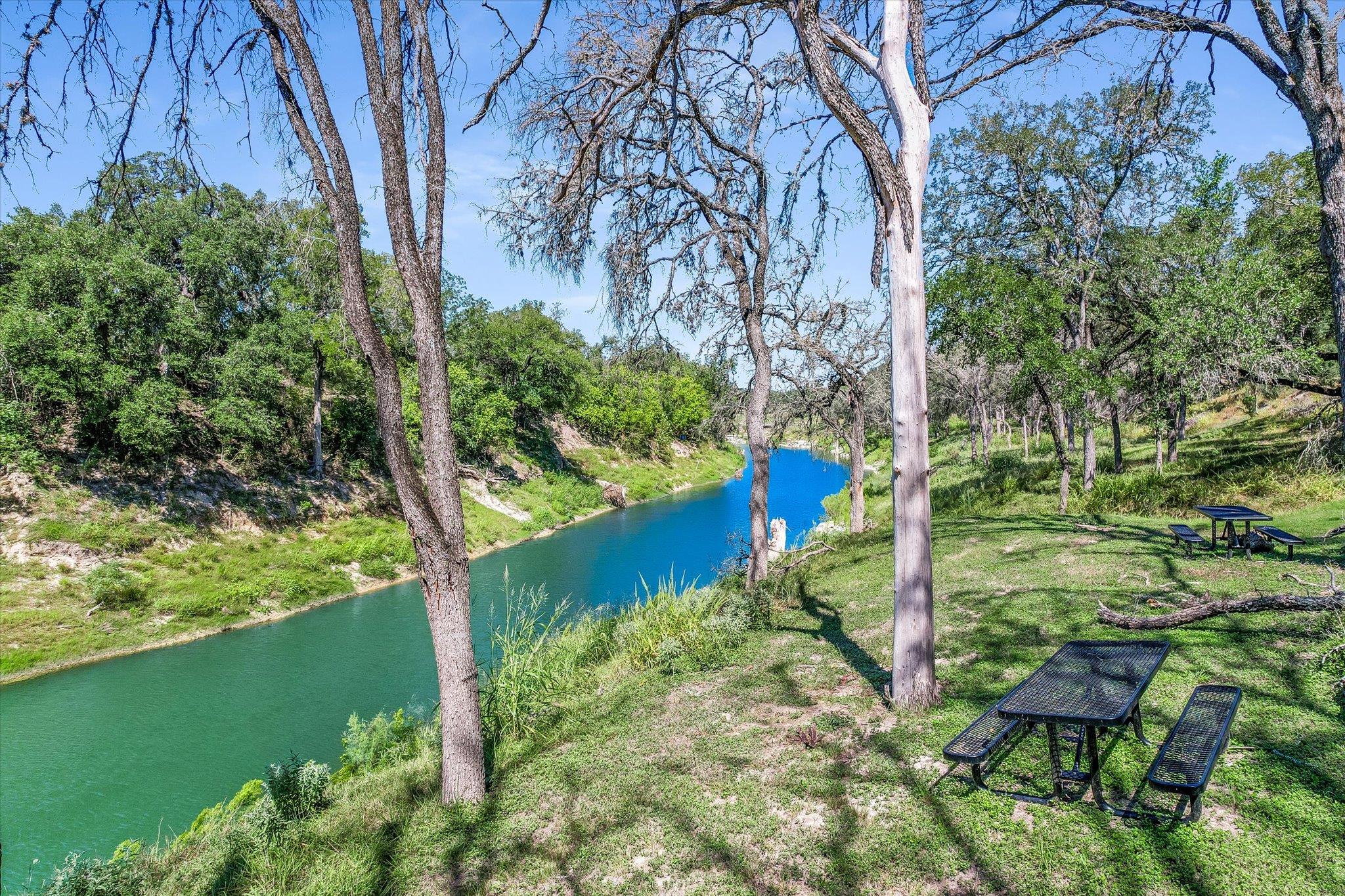 2038 Paradise Parkway Canyon Lake TX 78133