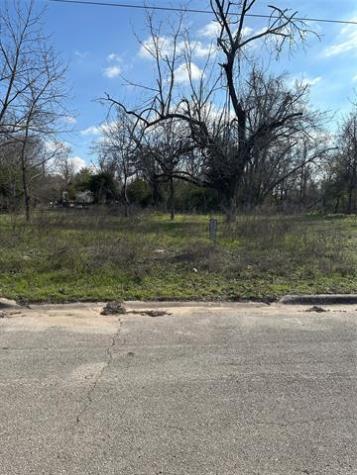 Tbd Lot 18 E 5th Avenue Rockdale TX 76567