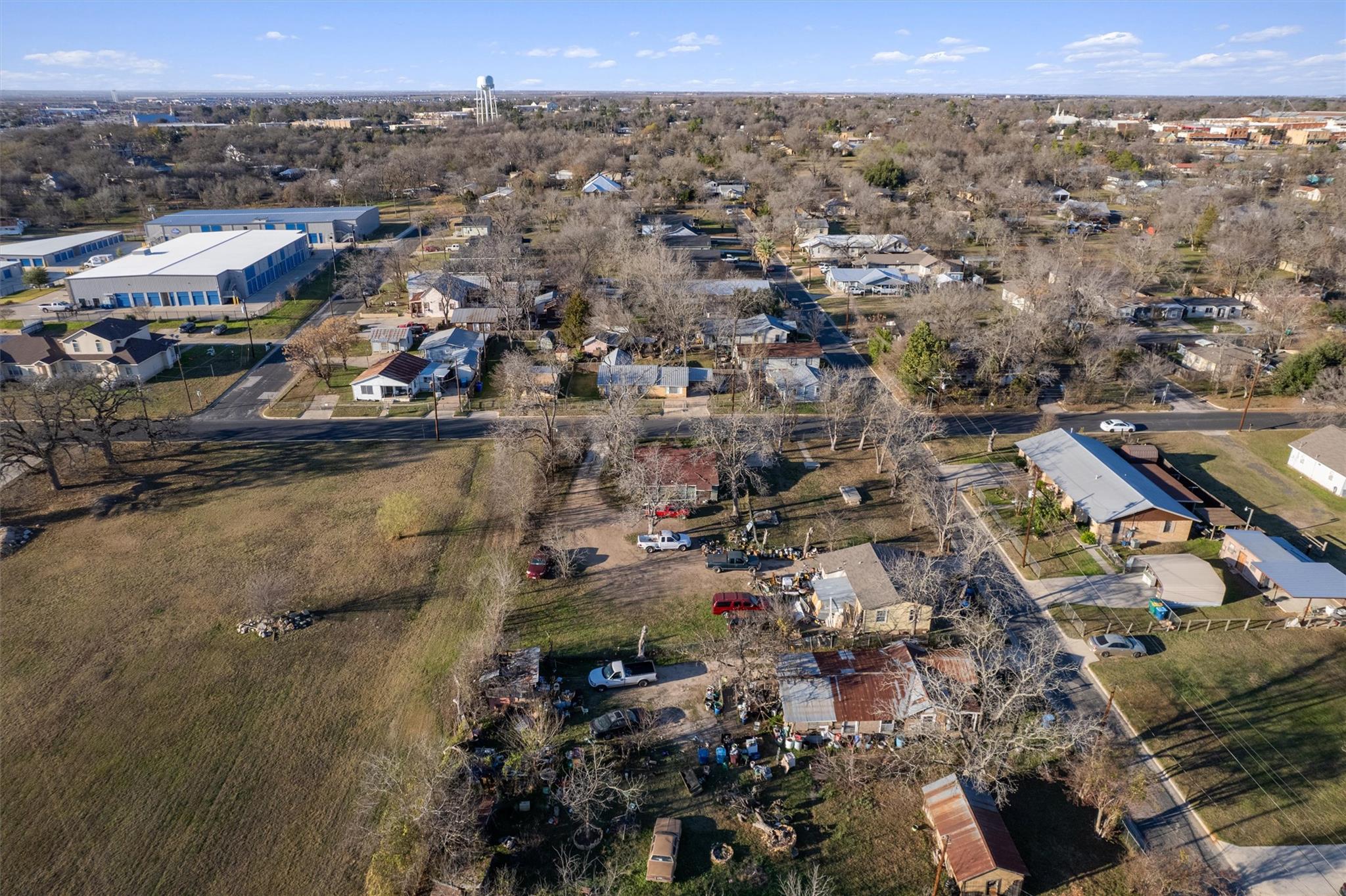 503 W Alamo Street Elgin TX 78621