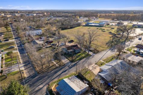503 W Alamo Street Elgin TX 78621