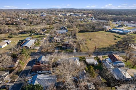 503 W Alamo Street Elgin TX 78621