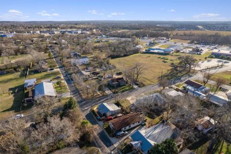 503 W Alamo Street Elgin TX 78621