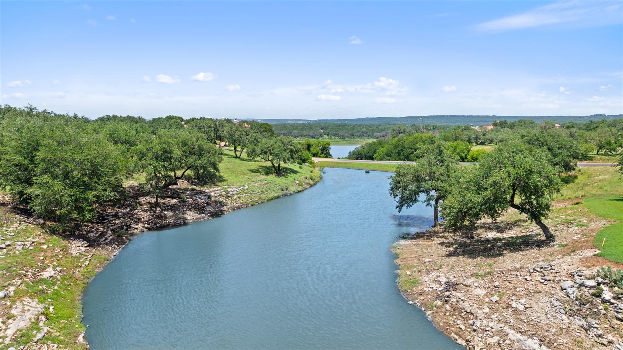 25801 Cliff Cove Spicewood TX 78669