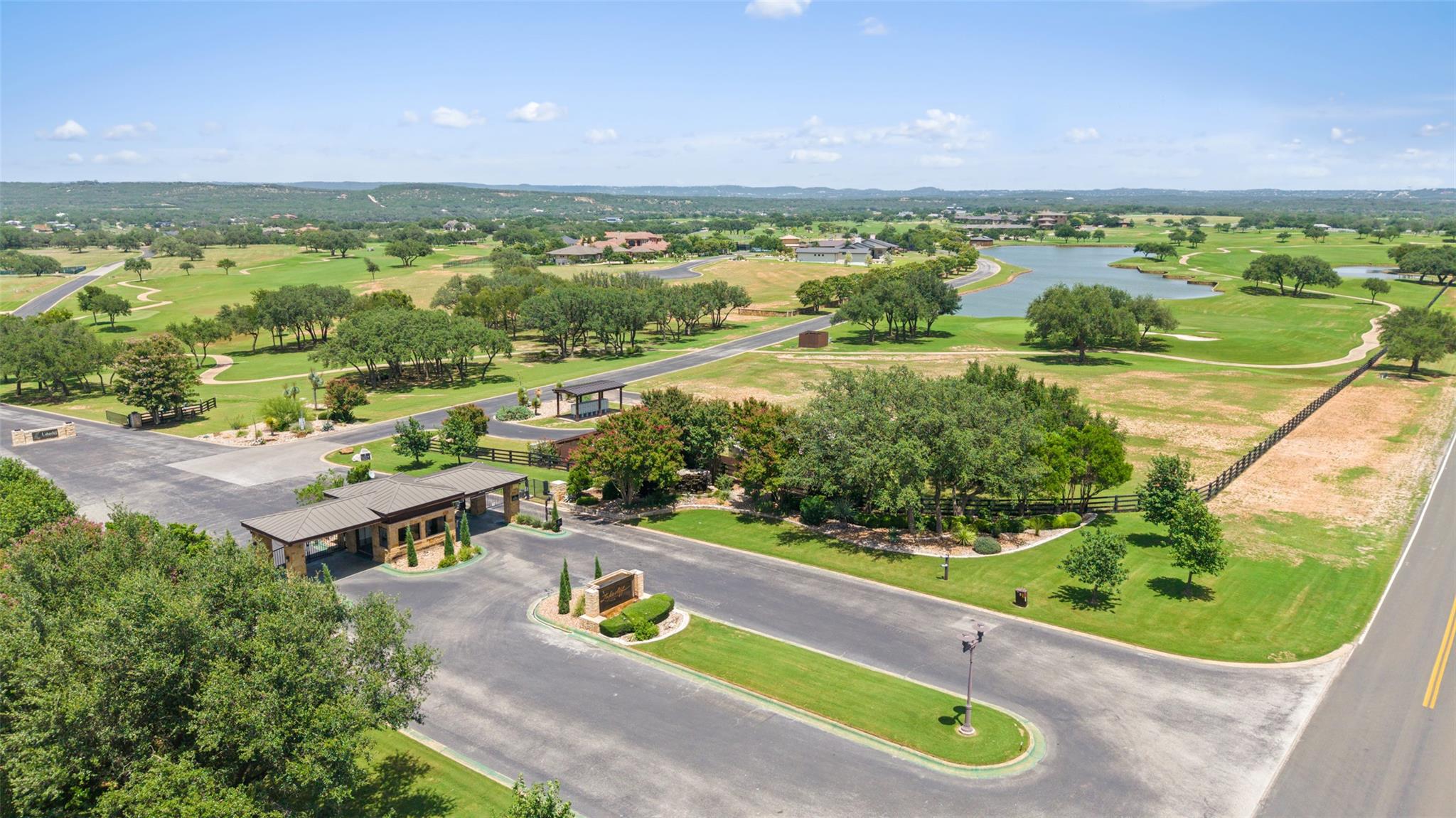25801 Cliff Cove Spicewood TX 78669
