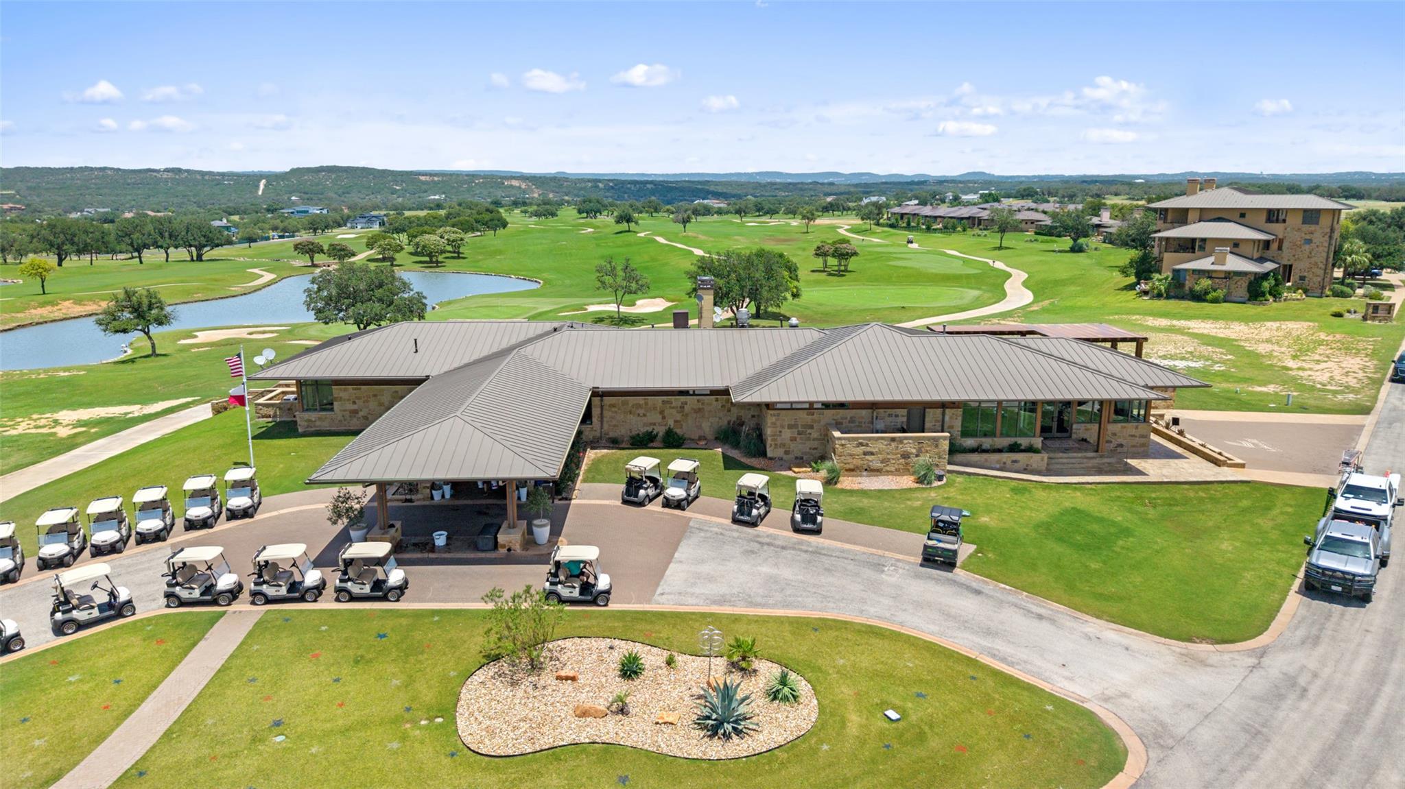 25801 Cliff Cove Spicewood TX 78669