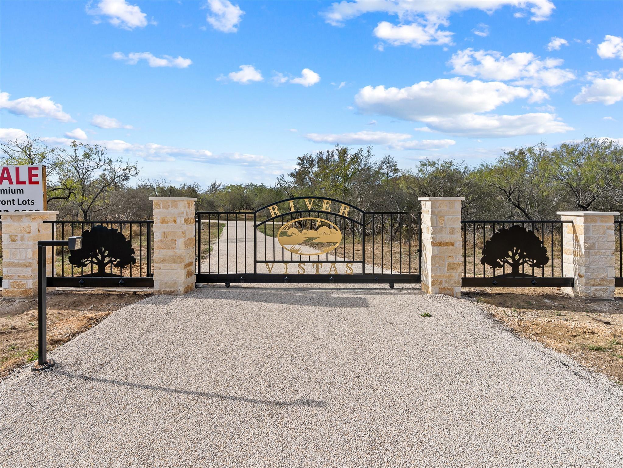 Tract 3 Us Highway 90 Alt Seguin TX 78155